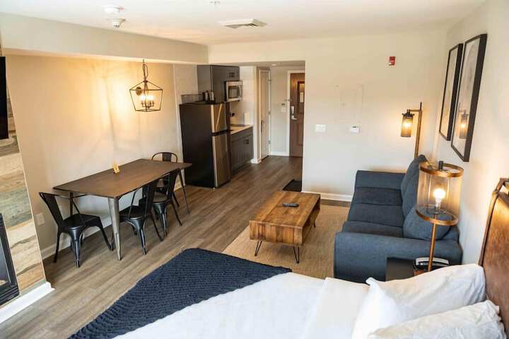 Room 54 of 117