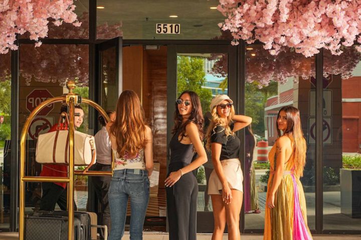 Dolce by Wyndham Hollywood