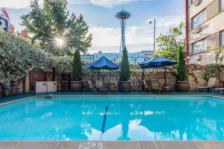 Pool 4 of 49