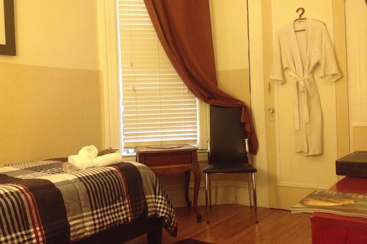 Room 46 of 54