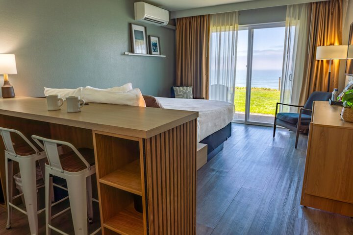 The Coho Oceanfront Lodge