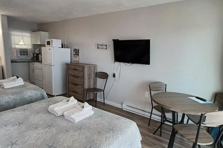 Room 54 of 77