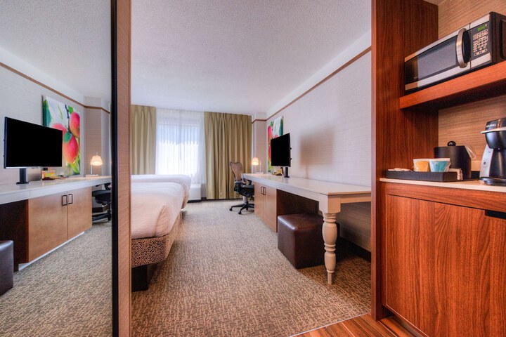 Room 31 of 84