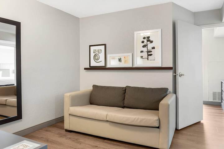 Country Inn & Suites by Radisson Georgetown, KY