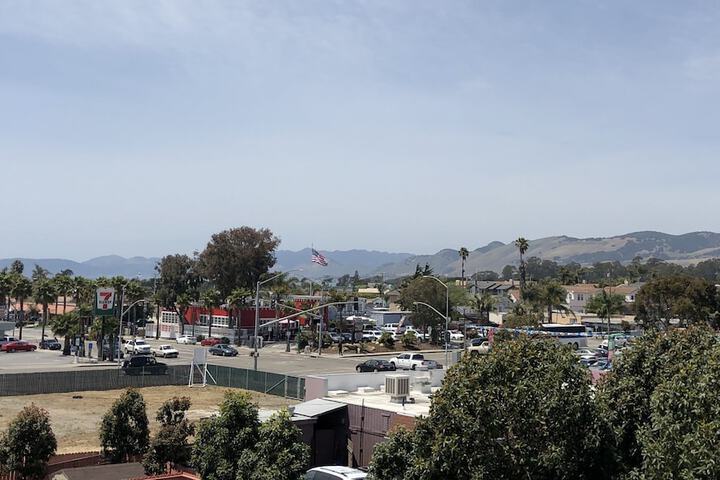 Pacific Inn