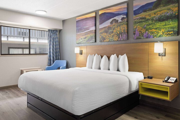Room 14 of 35