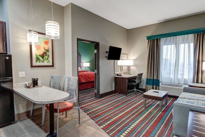 Room 28 of 49