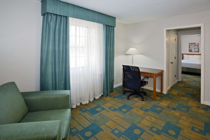 Room 14 of 24