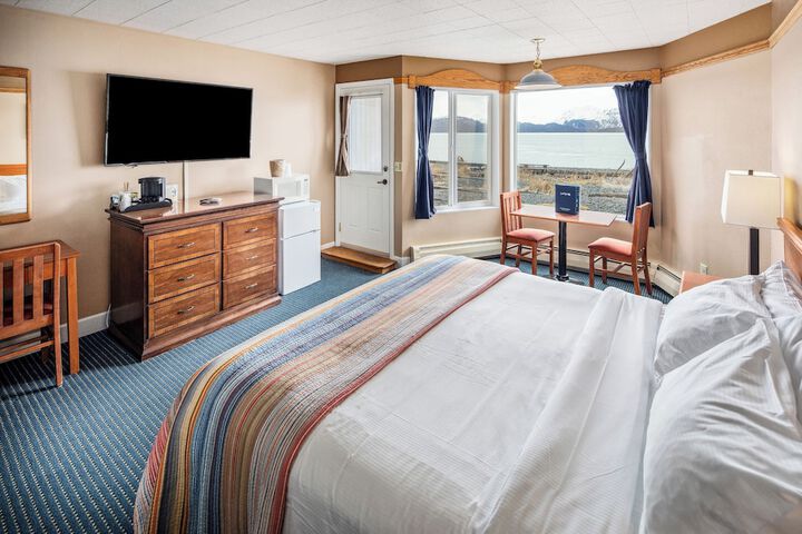 Room 160 of 183