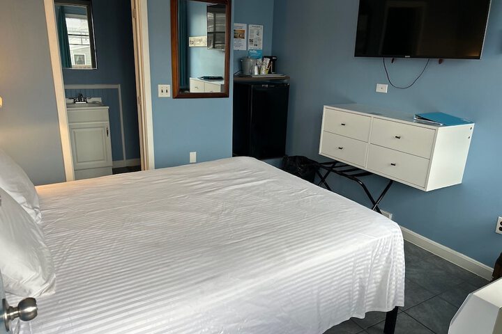 Room 16 of 59