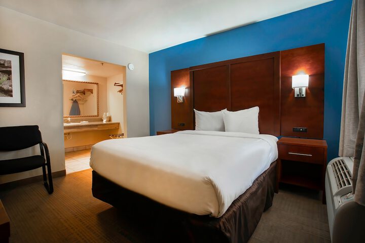Room 26 of 35
