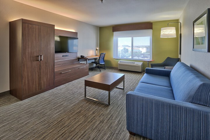 Room 61 of 90