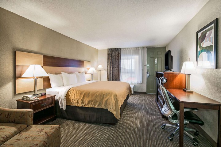 Room 20 of 39