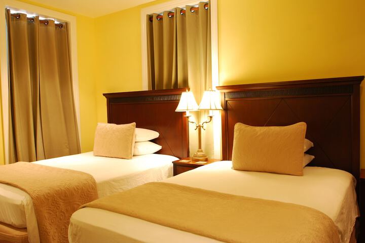Room 30 of 41
