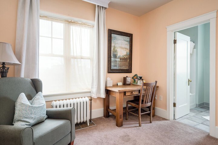 Room 14 of 36