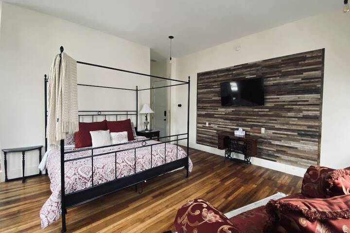 Room 72 of 83