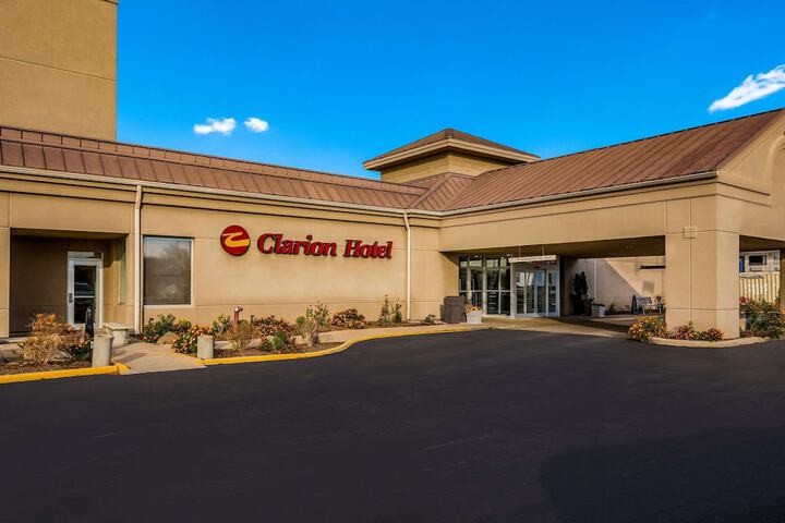 Hotel 3 of 33