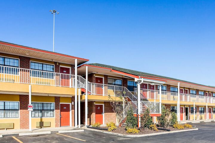 Hotel 3 of 35