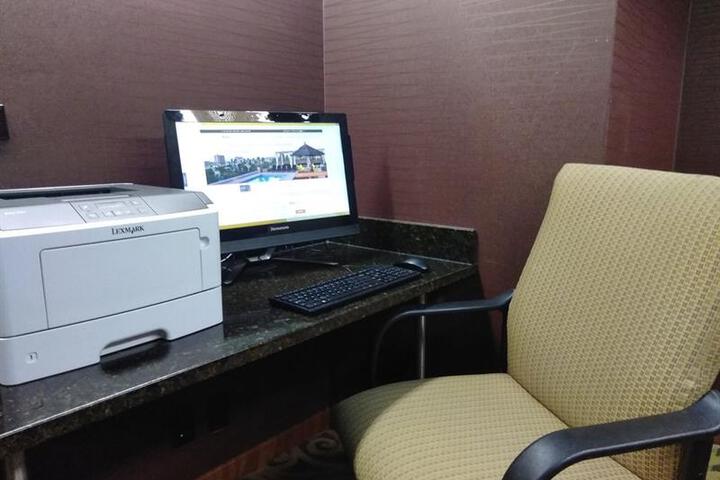 HOLIDAY INN ITASCA (WOODFIELD AREA) (EX