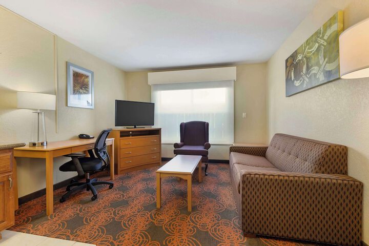 Best Western Plus Waco North