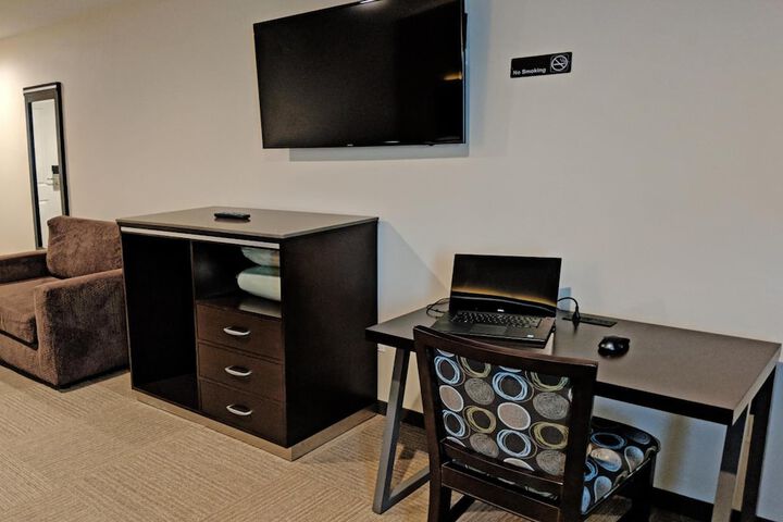 Room 21 of 32