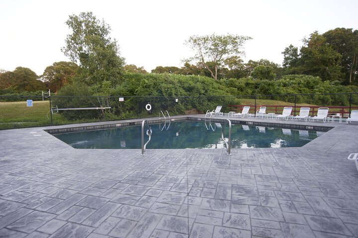 Pool 14 of 83
