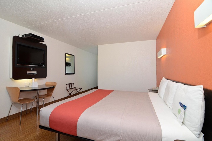 Motel 6 South Haven KS