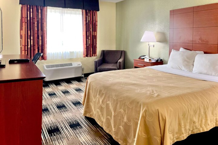 Room 16 of 72