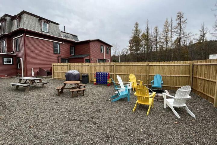 5 Bed 3 bath Apt Near Jiminy Peak Berkshires