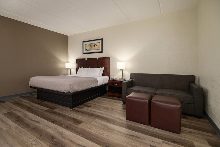 Quality Inn & Suites Lexington South