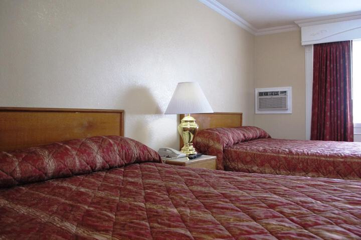 Room 29 of 39