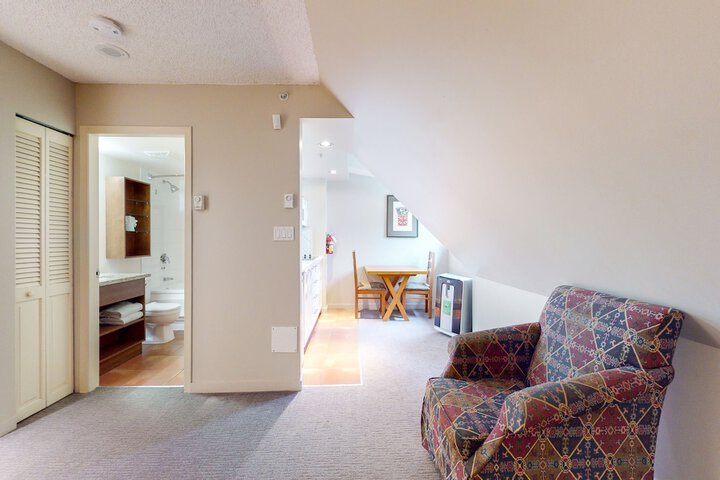 Whistler Peak Lodge