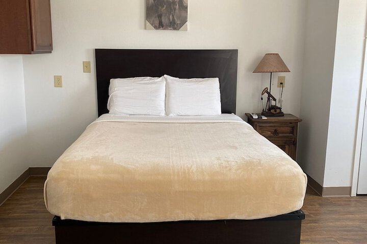 Room 12 of 13