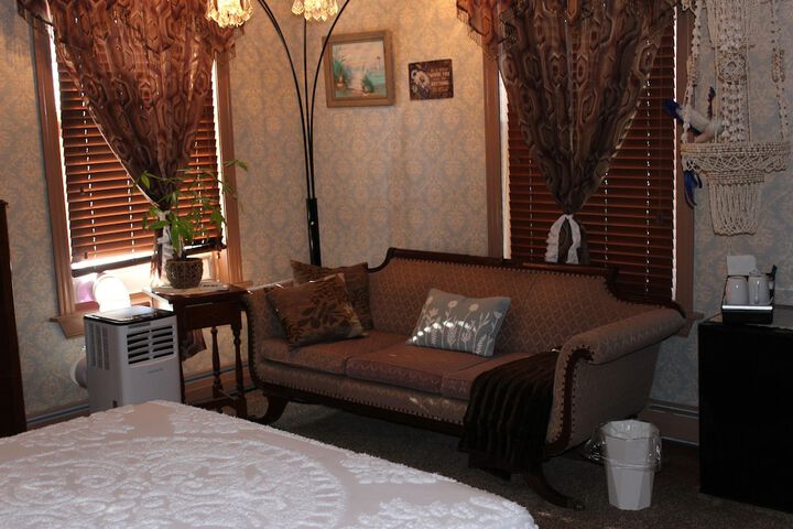 Carriage Stop Bed & Breakfast