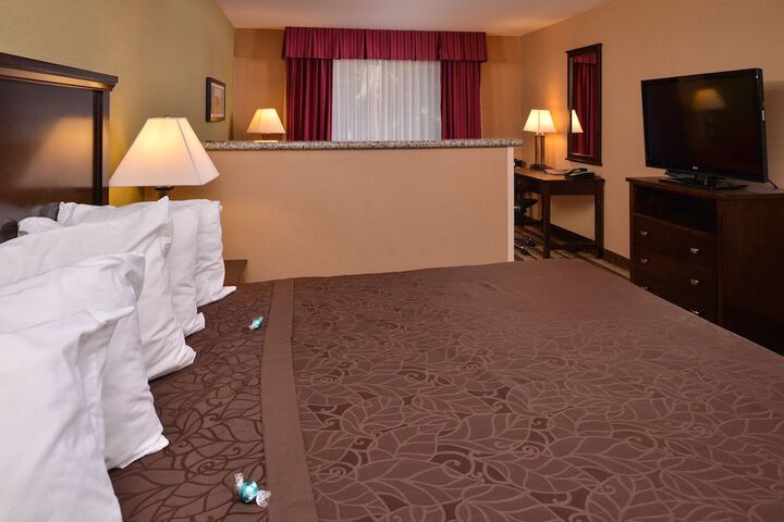 Room 12 of 26