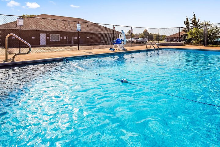 Pool 5 of 33