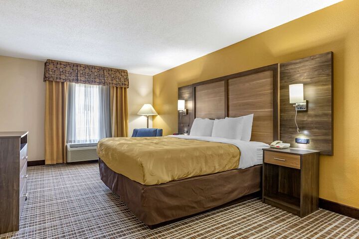 Room 14 of 36
