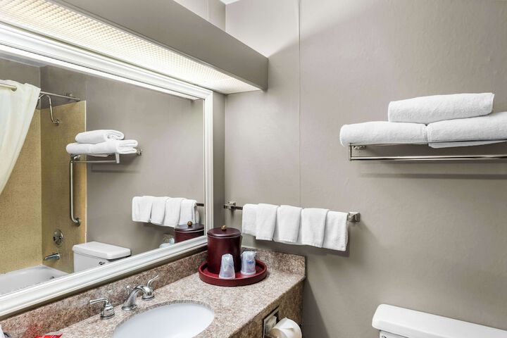 SureStay Hotel by Best Western SeaTac Airport North