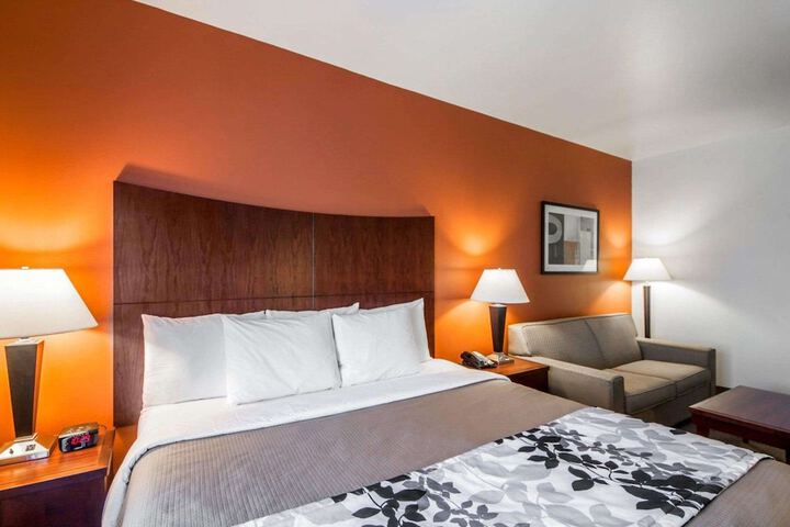 Room 32 of 57