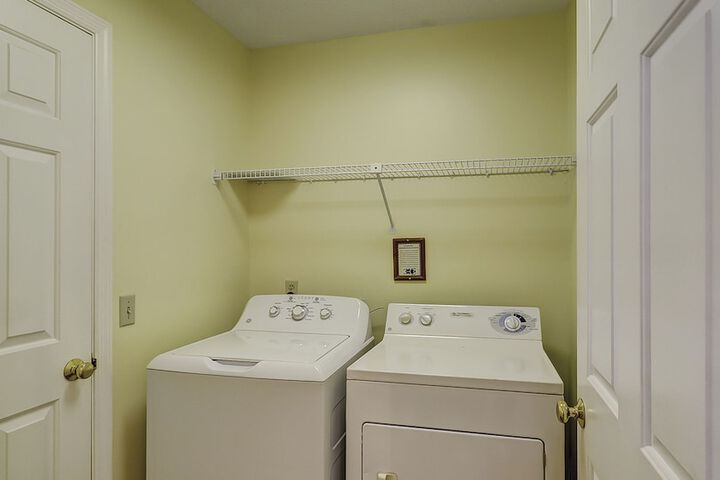 Laundry 23 of 34