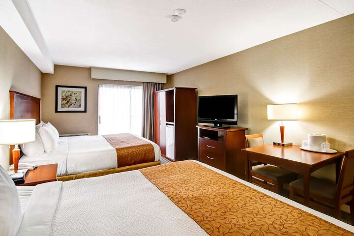 Room 5 of 33