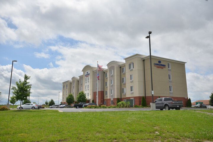Hotel 2 of 85