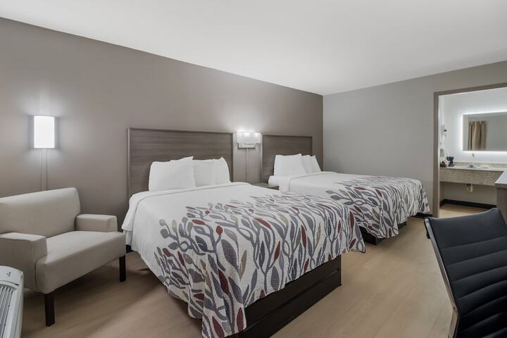 Room 34 of 39
