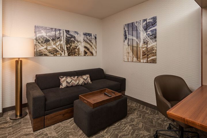 Room 15 of 27