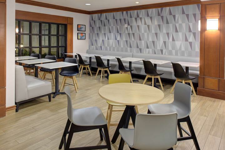 HYATT house Boston / Burlington
