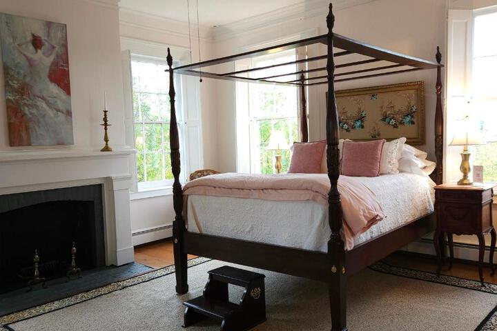 Peach Grove House