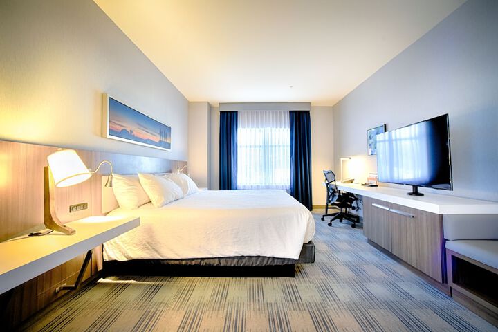 Room 30 of 96