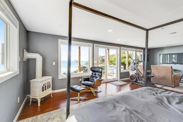 Oceanside Oasis