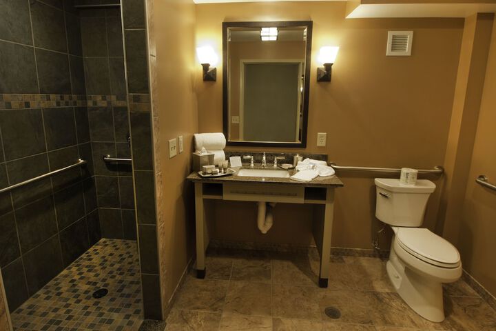 Room 17 of 41