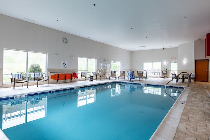 Pool 17 of 82